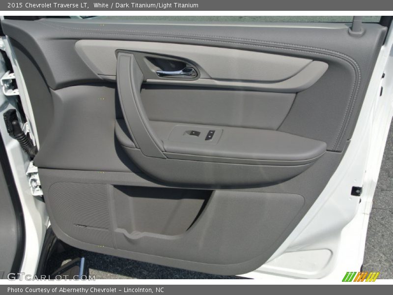 White / Dark Titanium/Light Titanium 2015 Chevrolet Traverse LT