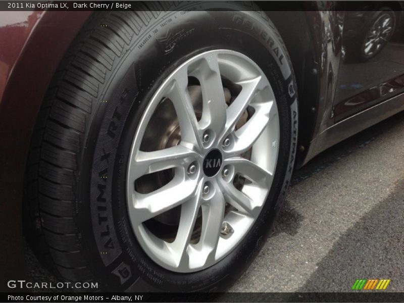Dark Cherry / Beige 2011 Kia Optima LX