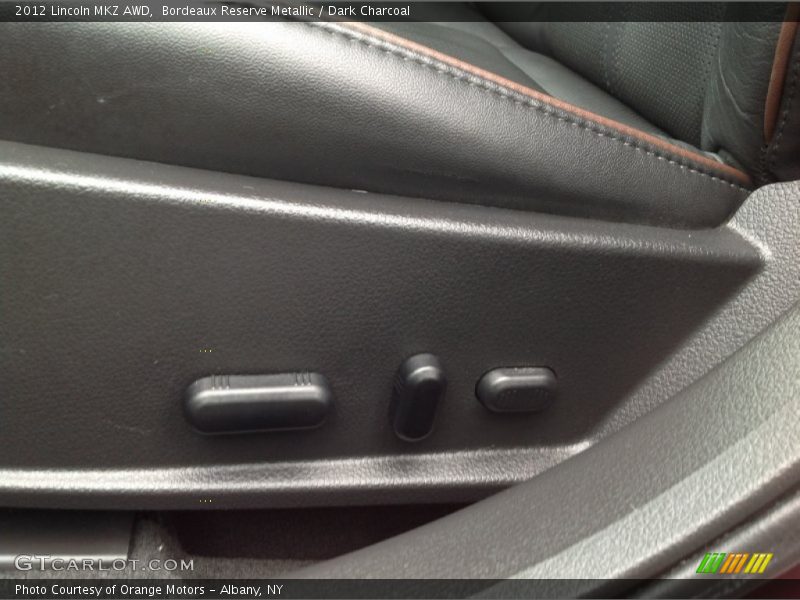 Bordeaux Reserve Metallic / Dark Charcoal 2012 Lincoln MKZ AWD