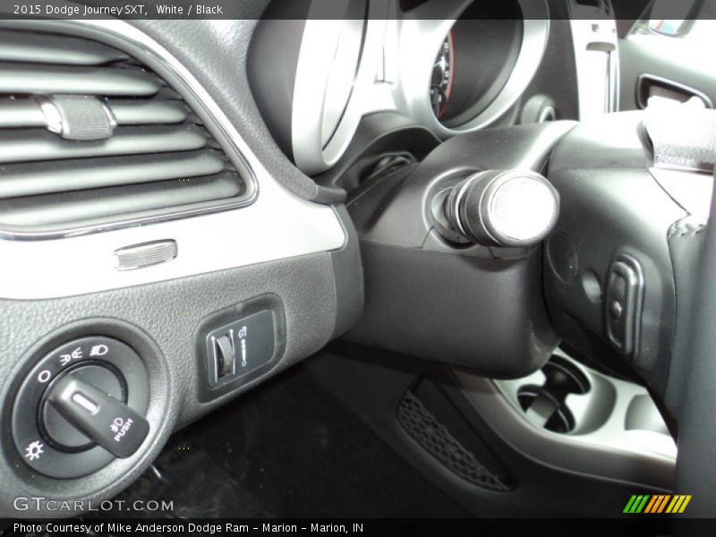 White / Black 2015 Dodge Journey SXT