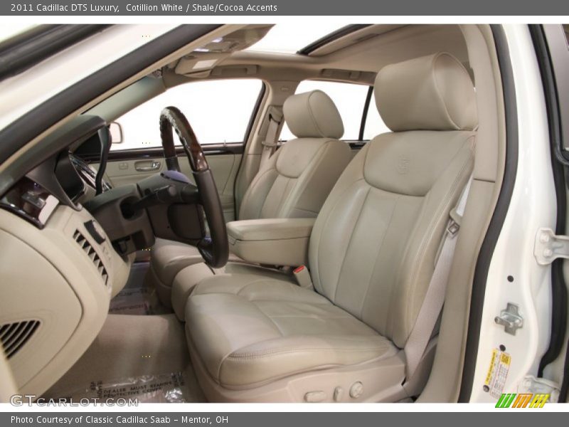  2011 DTS Luxury Shale/Cocoa Accents Interior