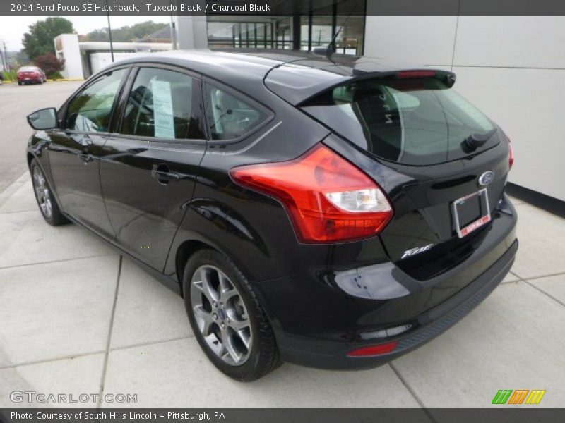 Tuxedo Black / Charcoal Black 2014 Ford Focus SE Hatchback