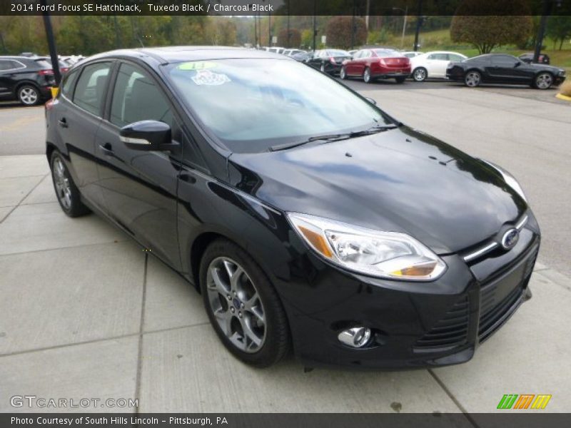 Tuxedo Black / Charcoal Black 2014 Ford Focus SE Hatchback