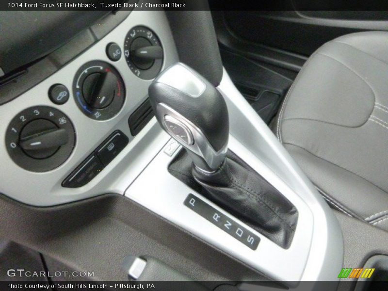 Tuxedo Black / Charcoal Black 2014 Ford Focus SE Hatchback