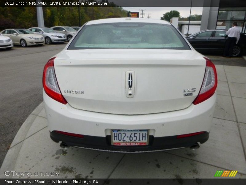 Crystal Champagne / Light Dune 2013 Lincoln MKS AWD