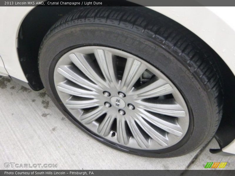 Crystal Champagne / Light Dune 2013 Lincoln MKS AWD
