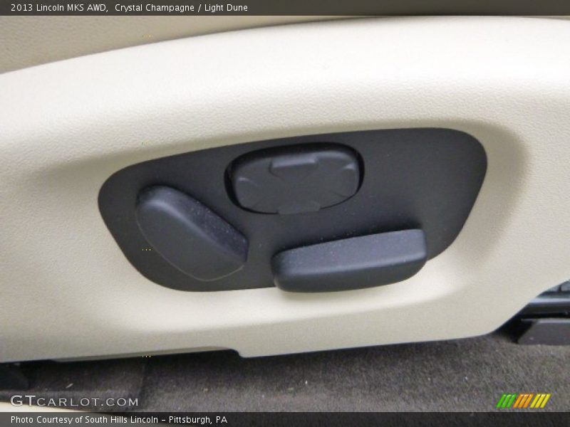 Crystal Champagne / Light Dune 2013 Lincoln MKS AWD