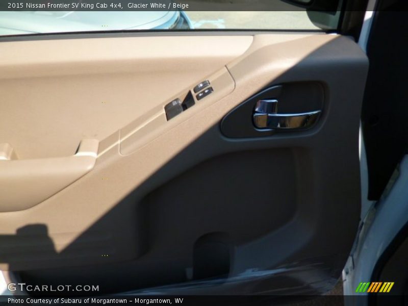 Glacier White / Beige 2015 Nissan Frontier SV King Cab 4x4