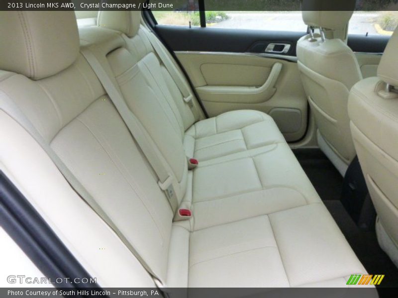 Crystal Champagne / Light Dune 2013 Lincoln MKS AWD