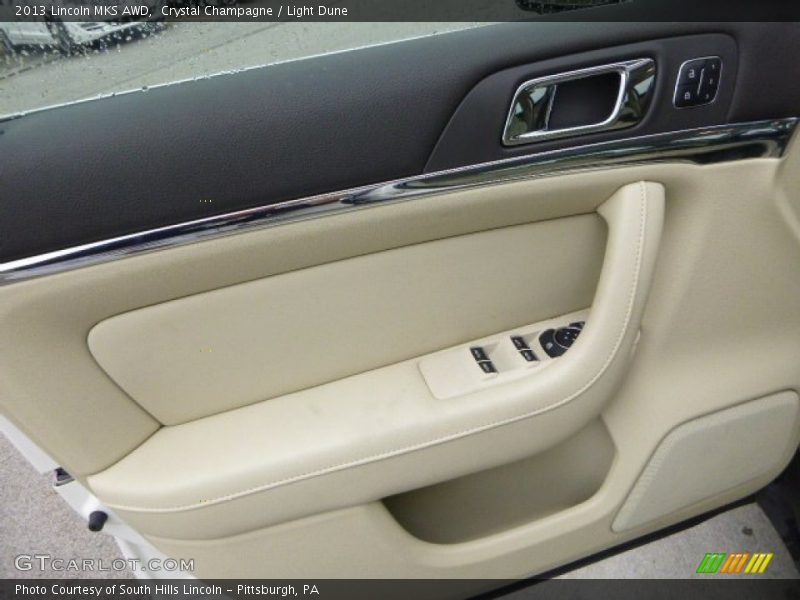 Crystal Champagne / Light Dune 2013 Lincoln MKS AWD