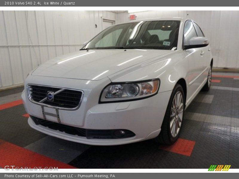Ice White / Quartz 2010 Volvo S40 2.4i