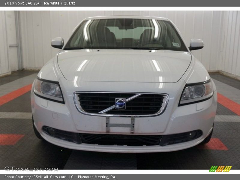Ice White / Quartz 2010 Volvo S40 2.4i
