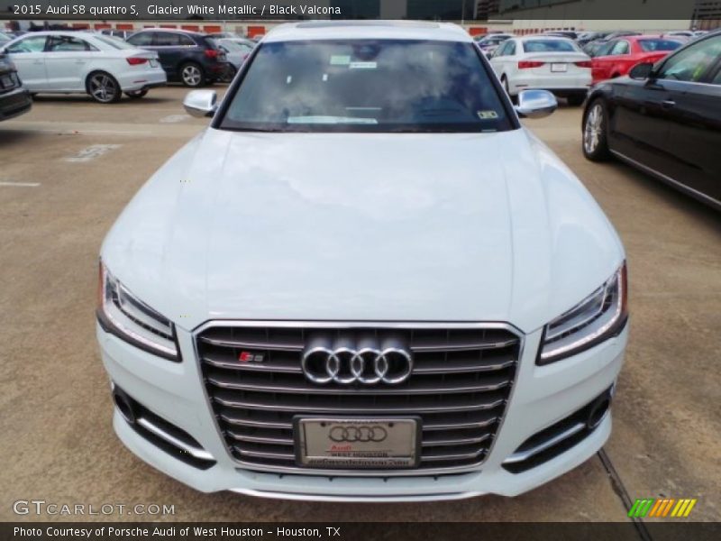 Glacier White Metallic / Black Valcona 2015 Audi S8 quattro S