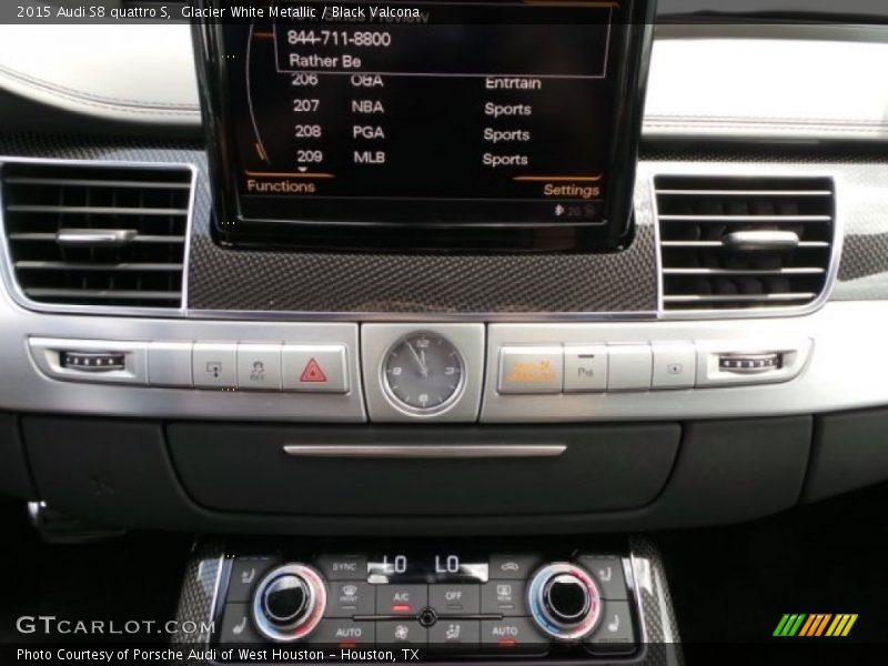 Glacier White Metallic / Black Valcona 2015 Audi S8 quattro S
