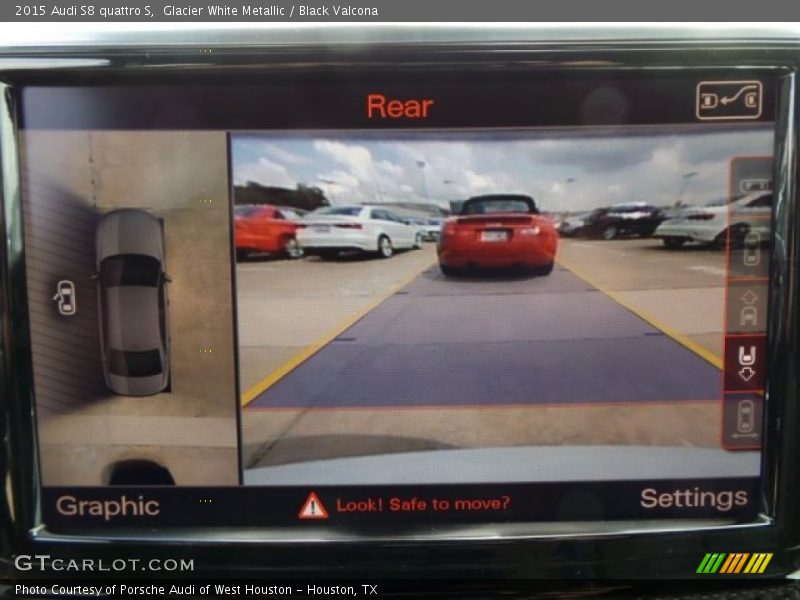 Glacier White Metallic / Black Valcona 2015 Audi S8 quattro S