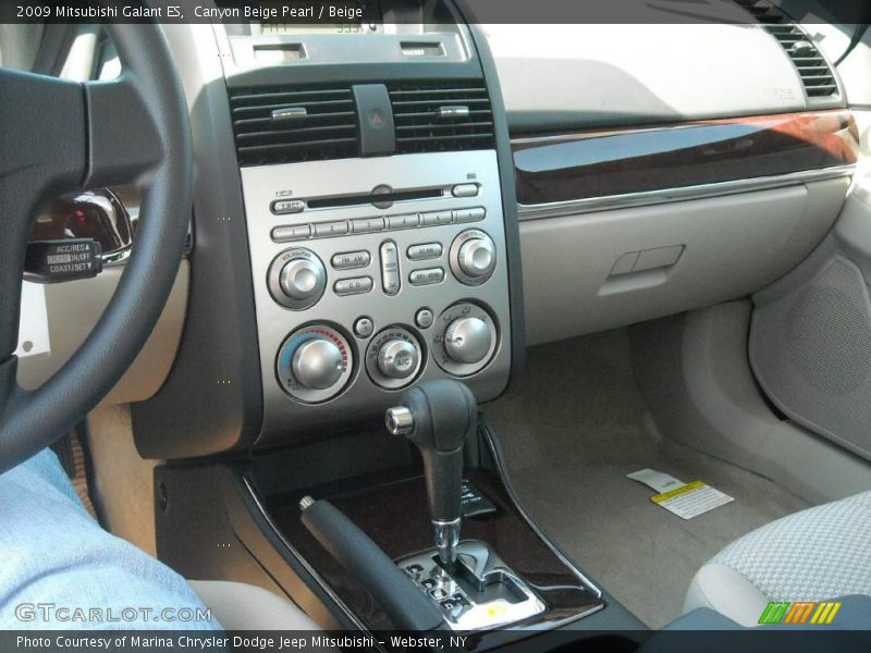 Canyon Beige Pearl / Beige 2009 Mitsubishi Galant ES