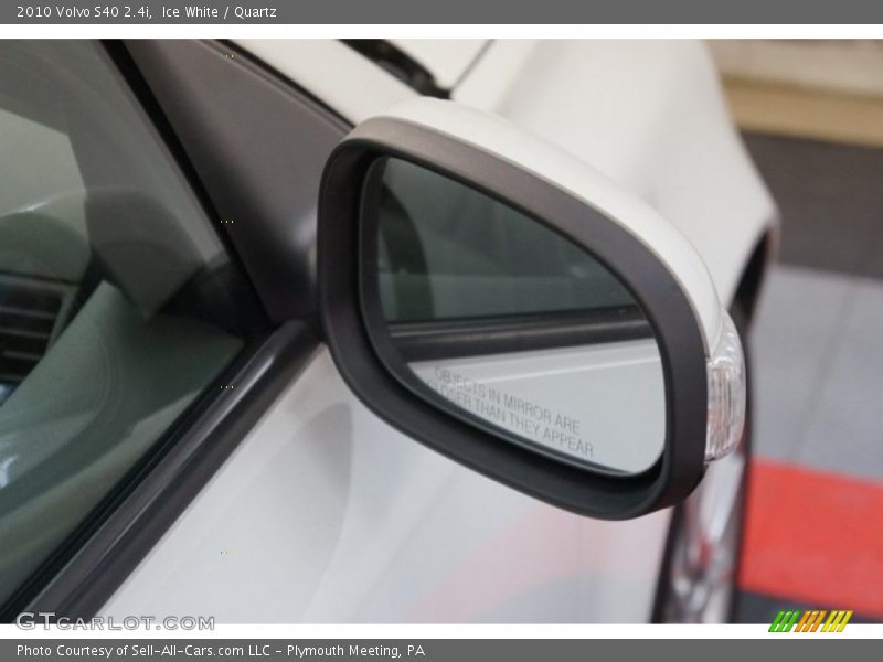 Ice White / Quartz 2010 Volvo S40 2.4i