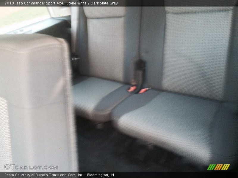 Stone White / Dark Slate Gray 2010 Jeep Commander Sport 4x4