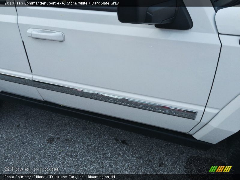 Stone White / Dark Slate Gray 2010 Jeep Commander Sport 4x4