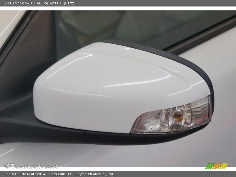 Ice White / Quartz 2010 Volvo S40 2.4i