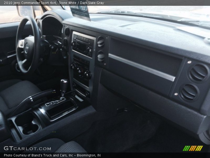 Stone White / Dark Slate Gray 2010 Jeep Commander Sport 4x4