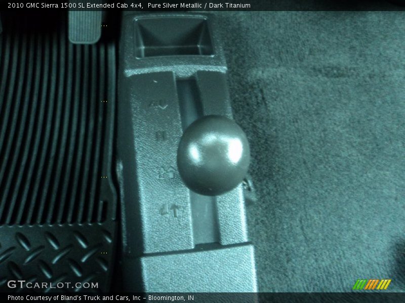 Pure Silver Metallic / Dark Titanium 2010 GMC Sierra 1500 SL Extended Cab 4x4