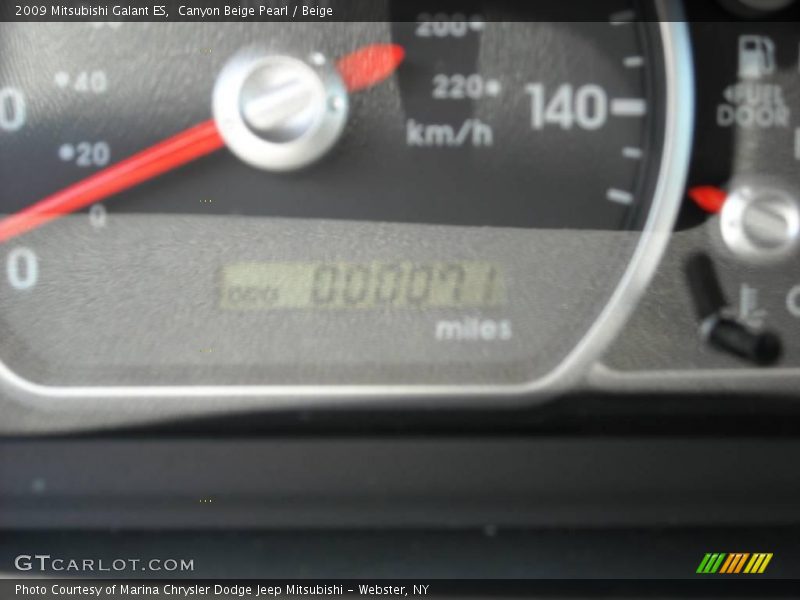 Canyon Beige Pearl / Beige 2009 Mitsubishi Galant ES