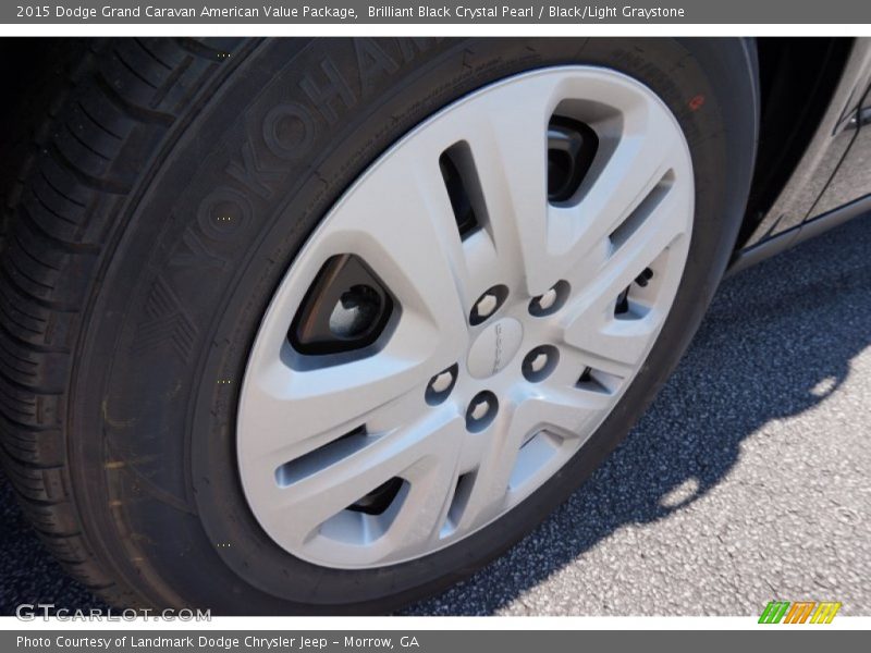 Brilliant Black Crystal Pearl / Black/Light Graystone 2015 Dodge Grand Caravan American Value Package
