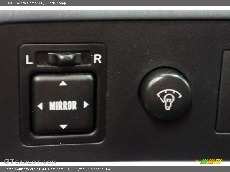 Black / Sage 2000 Toyota Camry CE