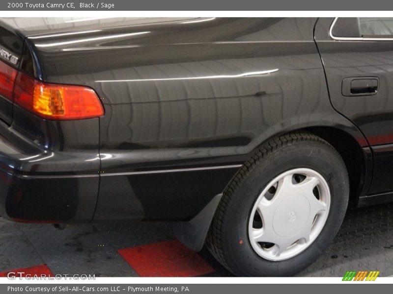Black / Sage 2000 Toyota Camry CE