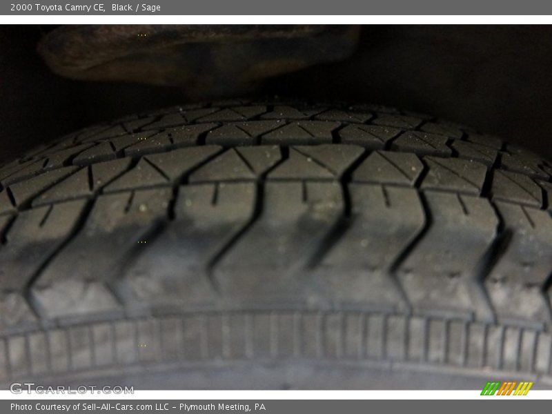 Black / Sage 2000 Toyota Camry CE