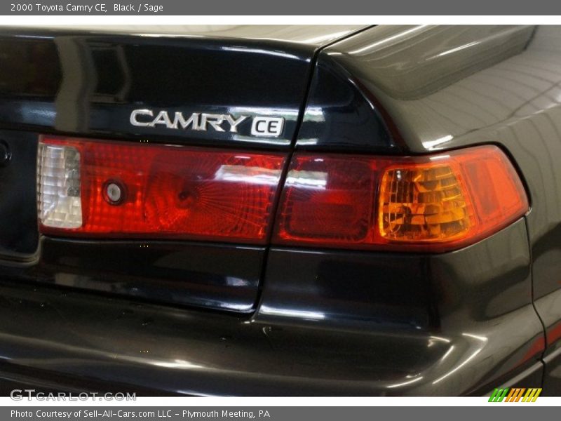 Black / Sage 2000 Toyota Camry CE