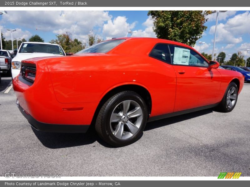  2015 Challenger SXT TorRed