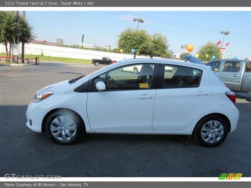Super White / Ash 2013 Toyota Yaris LE 5 Door