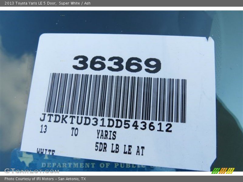 Super White / Ash 2013 Toyota Yaris LE 5 Door