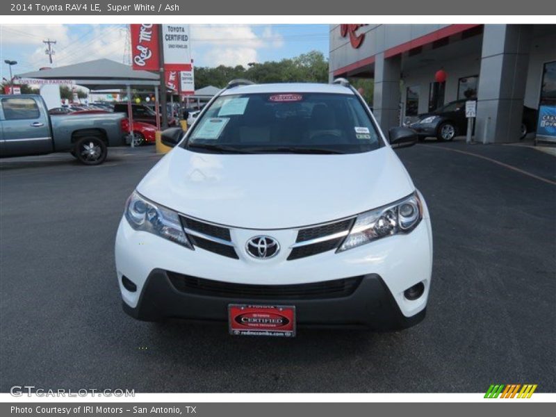 Super White / Ash 2014 Toyota RAV4 LE