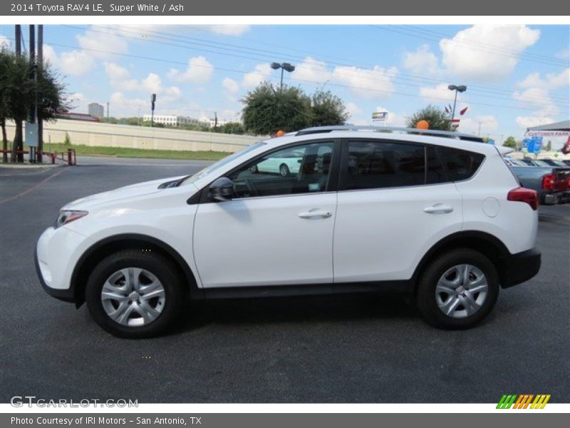 Super White / Ash 2014 Toyota RAV4 LE