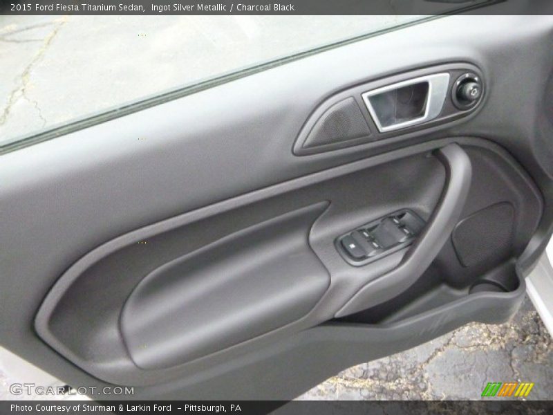 Ingot Silver Metallic / Charcoal Black 2015 Ford Fiesta Titanium Sedan