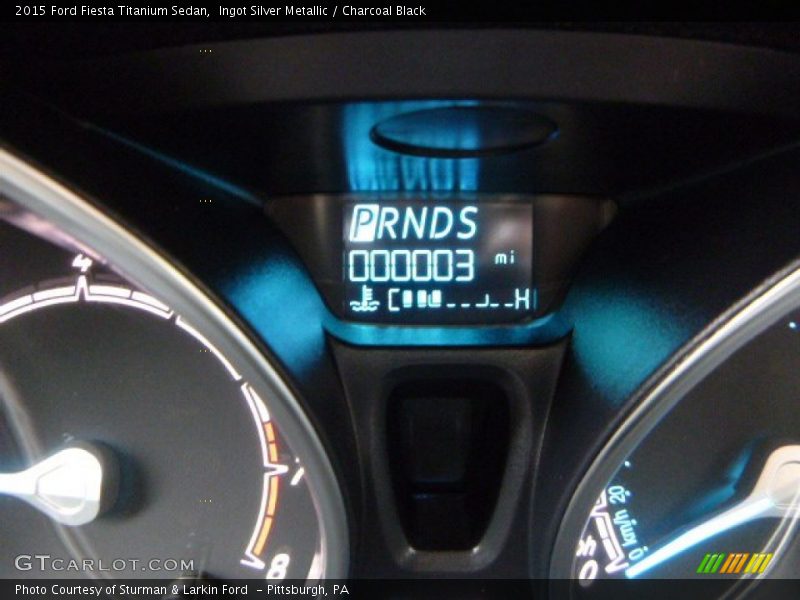 Ingot Silver Metallic / Charcoal Black 2015 Ford Fiesta Titanium Sedan