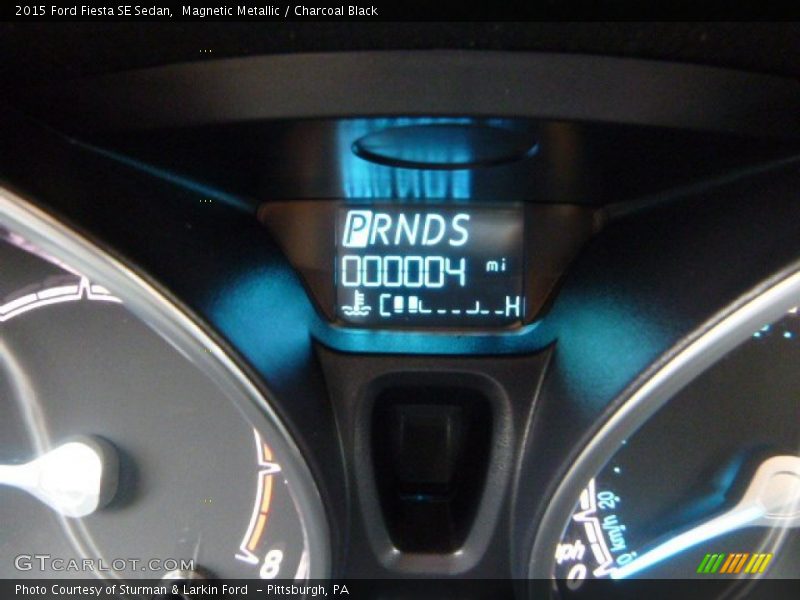 Magnetic Metallic / Charcoal Black 2015 Ford Fiesta SE Sedan