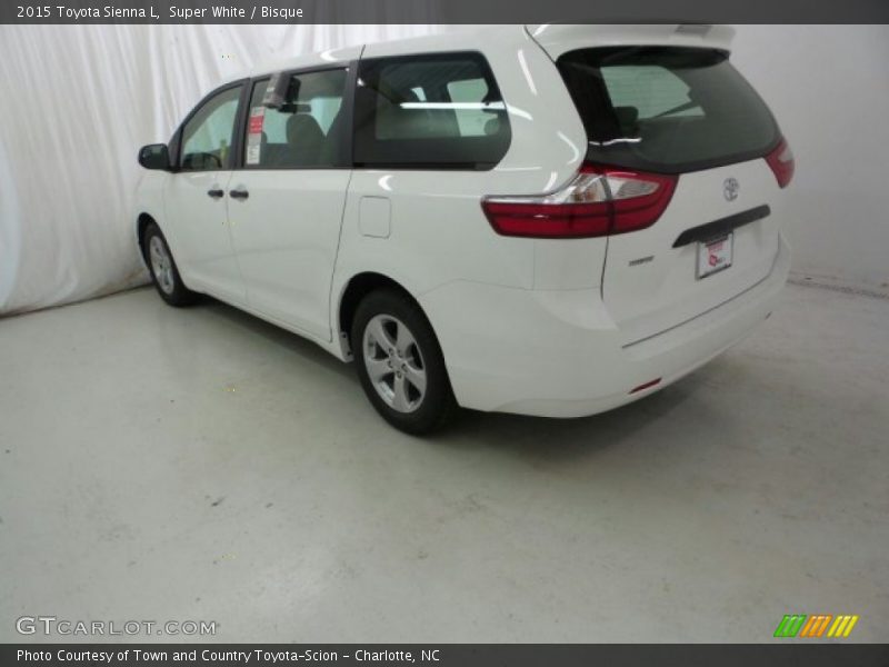 Super White / Bisque 2015 Toyota Sienna L