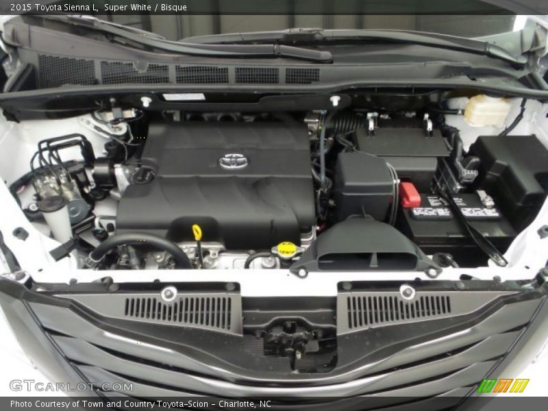 Super White / Bisque 2015 Toyota Sienna L