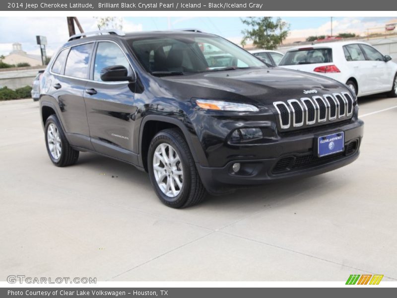 Brilliant Black Crystal Pearl / Iceland - Black/Iceland Gray 2014 Jeep Cherokee Latitude