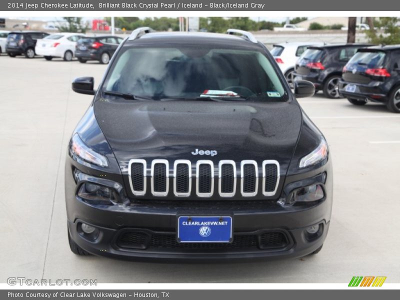 Brilliant Black Crystal Pearl / Iceland - Black/Iceland Gray 2014 Jeep Cherokee Latitude