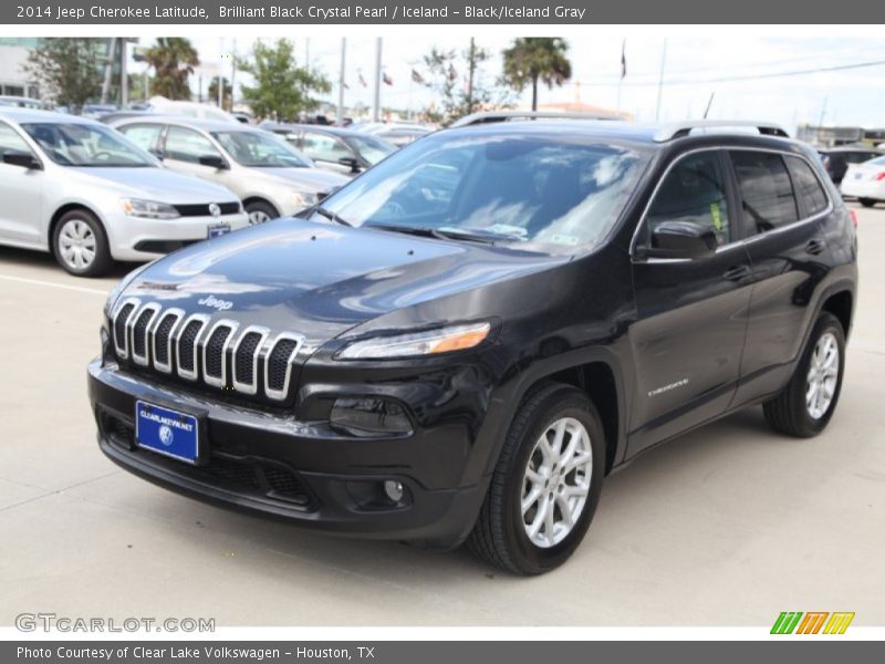 Brilliant Black Crystal Pearl / Iceland - Black/Iceland Gray 2014 Jeep Cherokee Latitude