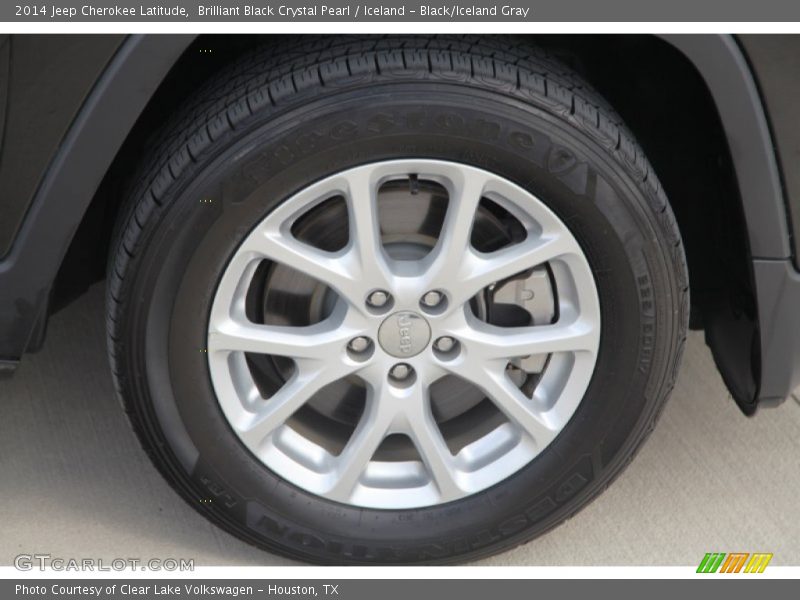 Brilliant Black Crystal Pearl / Iceland - Black/Iceland Gray 2014 Jeep Cherokee Latitude