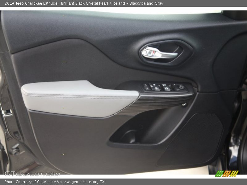 Brilliant Black Crystal Pearl / Iceland - Black/Iceland Gray 2014 Jeep Cherokee Latitude