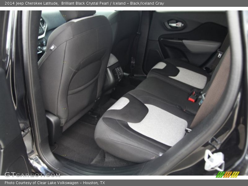 Brilliant Black Crystal Pearl / Iceland - Black/Iceland Gray 2014 Jeep Cherokee Latitude