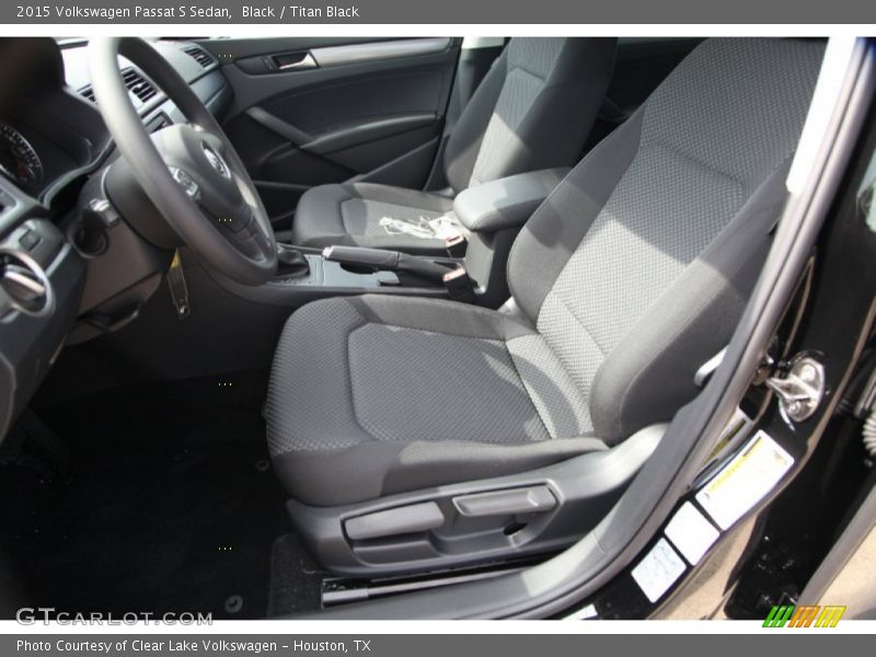 Front Seat of 2015 Passat S Sedan