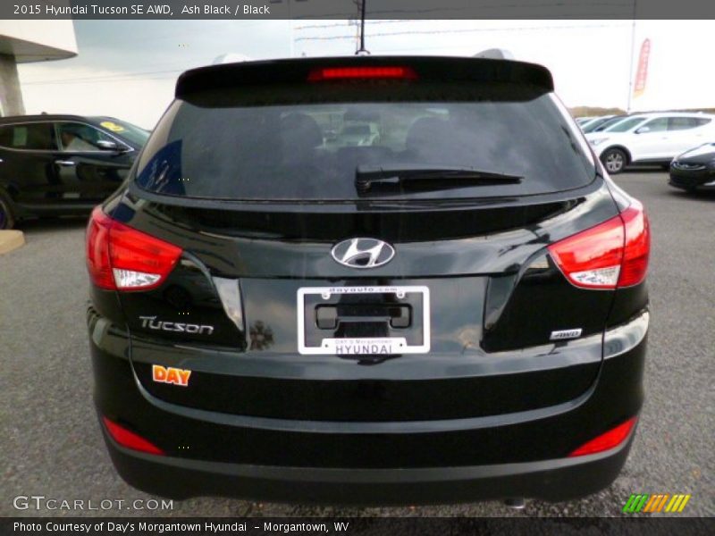 Ash Black / Black 2015 Hyundai Tucson SE AWD